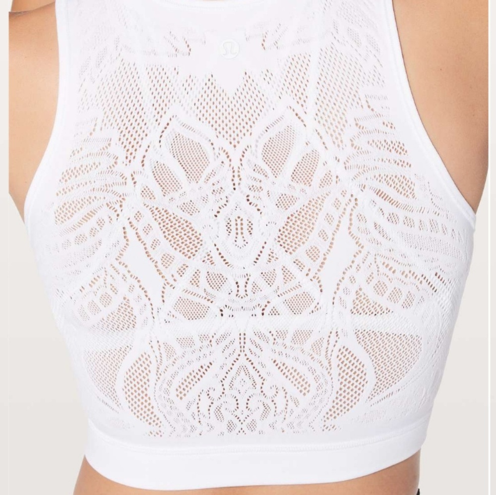 ❌FINAL PRICE! Lululemon Reveal Paisley Crop Top - Picture 2 of 8